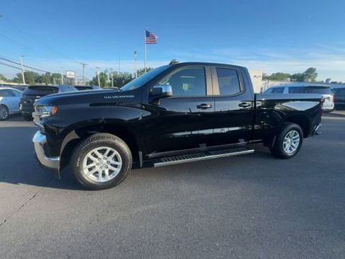 Used 2021 Chevrolet Silverado 1500 LT AWD/4WD image 4
