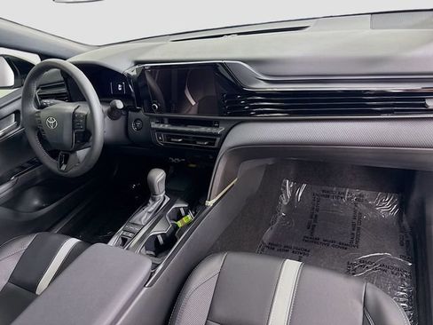 Used 2026 Toyota Camry SE w/ Convenience Package FWD image 27
