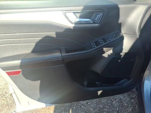 Used 2021 Ford Escape SE w/ Convenience Package image 14