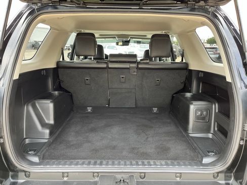 Used 2023 Toyota 4Runner SR5 Premium w/ Moonroof Package RWD image 28