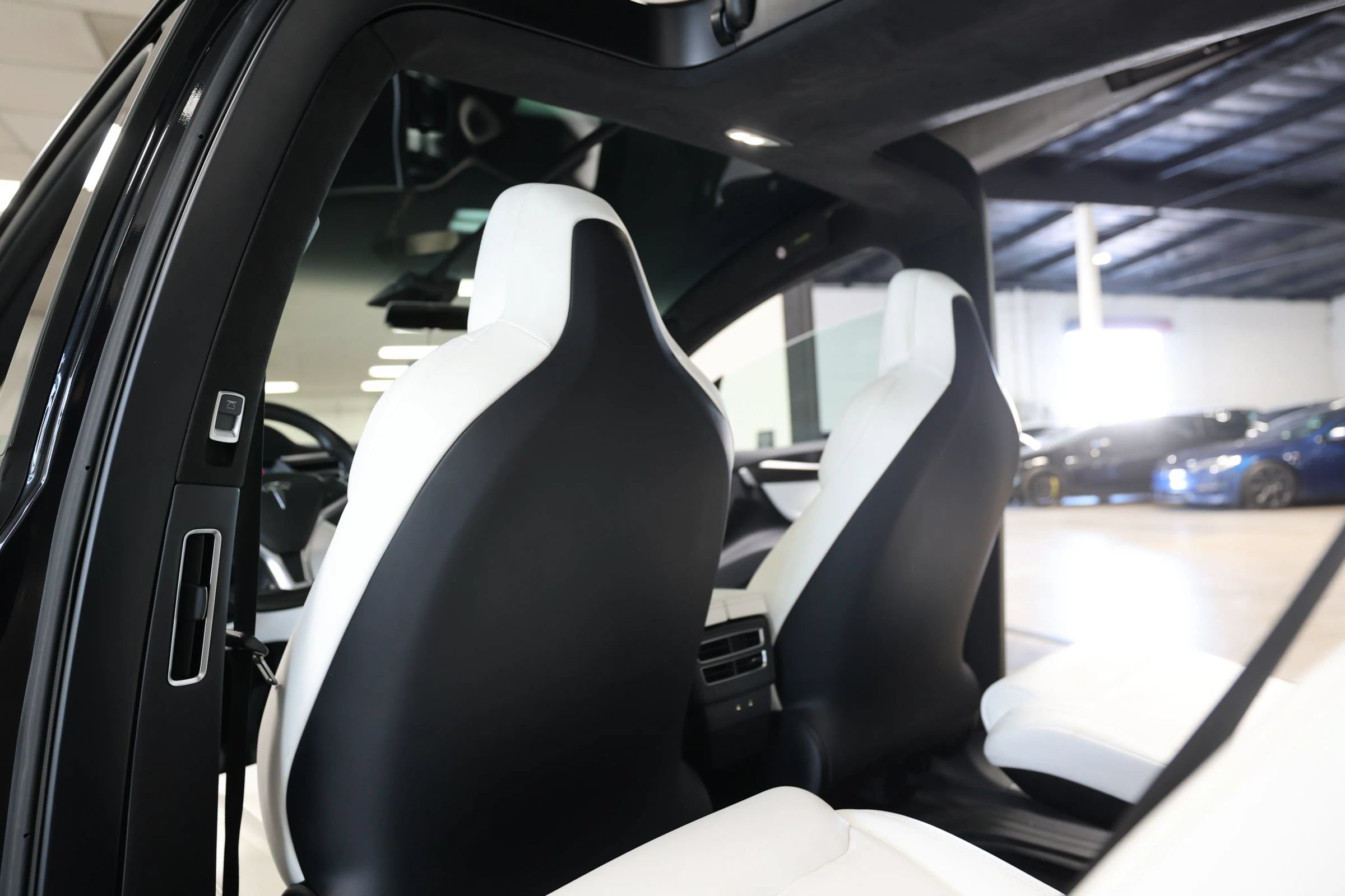 Used 2017 Tesla Model X 90D AWD/4WD image 46