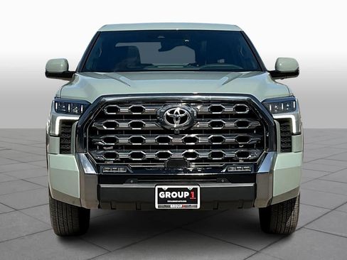Used 2024 Toyota Tundra Platinum AWD/4WD image 4