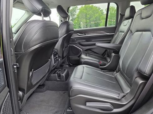 Used 2023 Jeep Grand Cherokee L Limited w/ Black Appearance Package RWD image 40
