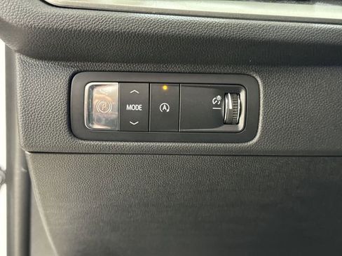 New 2026 Chevrolet Traverse LT FWD image 35