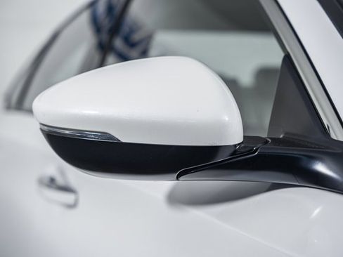 Used 2022 Honda Accord Touring image 16