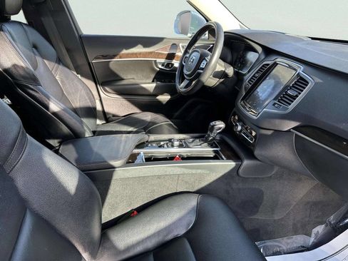 Used 2019 Volvo XC90 T6 Momentum w/ Advanced Package image 18