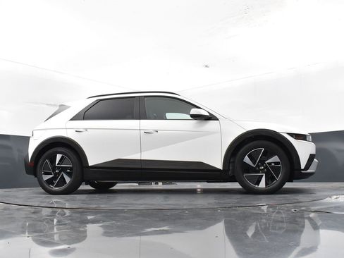 New 2025 Hyundai Ioniq 5 SEL image 33