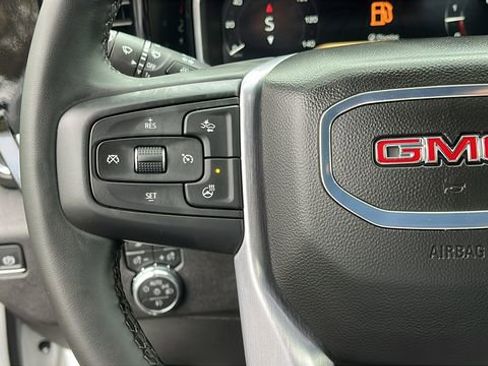 Used 2026 GMC Sierra 1500 SLT AWD/4WD image 12
