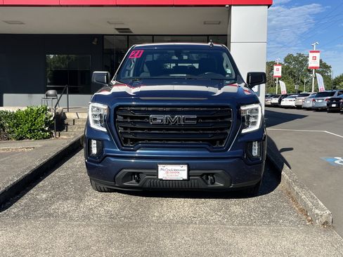 Used 2021 GMC Sierra 1500 Elevation w/ LPO, Elevation Black Package AWD/4WD image 2