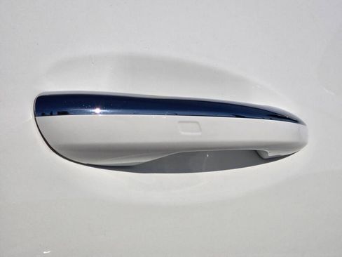 Used 2023 Mercedes-Benz GLC 300 4MATIC image 29