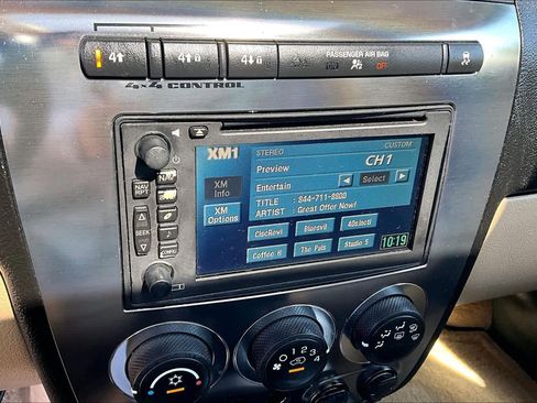 Used 2008 HUMMER H3 Luxury image 23