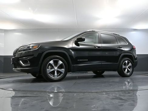 Used 2019 Jeep Cherokee Limited w/ Trailer Tow Group image 55