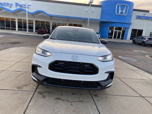 New 2026 Honda HR-V Sport image 3