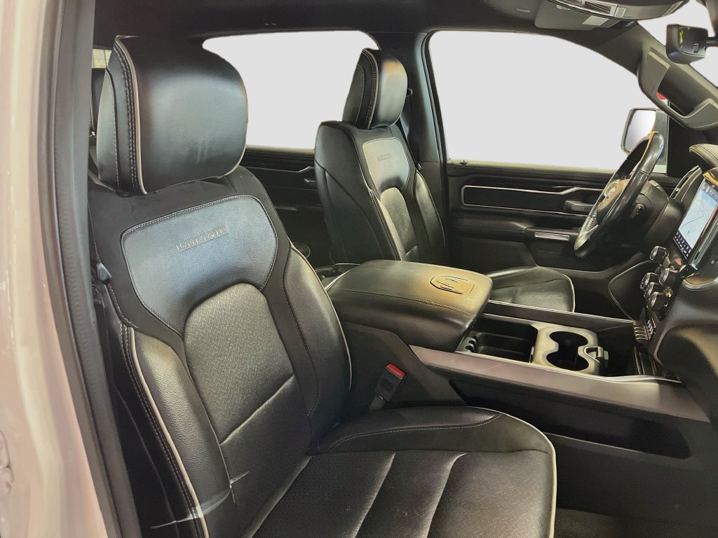 Used 2022 RAM 1500 Laramie AWD/4WD image 29