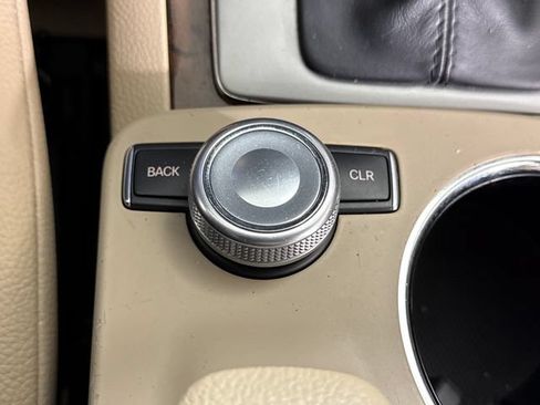 Used 2011 Mercedes-Benz GLK 350 4MATIC image 39