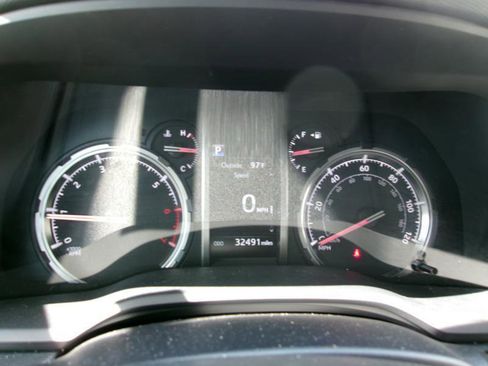 Used 2024 Toyota 4Runner TRD Off-Road image 14