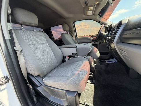 Used 2017 Ford F250 XLT w/ XLT Value Package AWD/4WD image 7