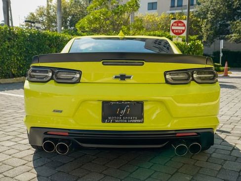 Used 2019 Chevrolet Camaro SS image 25
