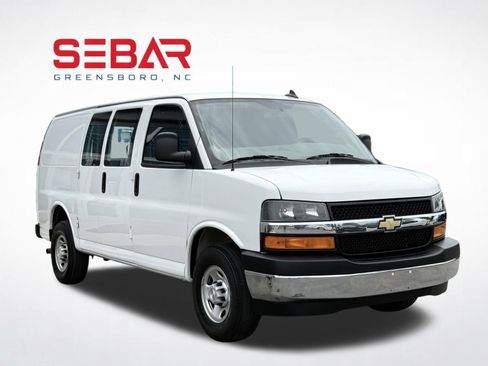 Used 2023 Chevrolet Express 2500 w/ Driver Convenience Package RWD image 6