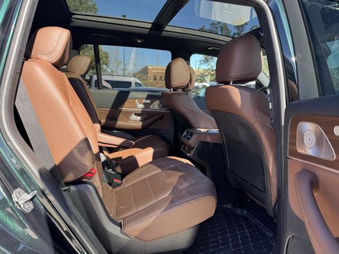 Certified 2025 Mercedes-Benz GLS 450 4MATIC image 29
