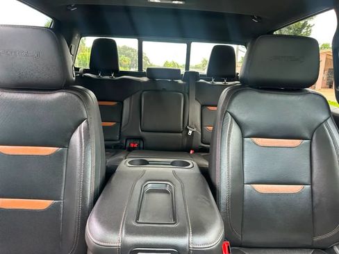 Used 2021 GMC Sierra 1500 AT4 w/ AT4 Premium Package AWD/4WD image 15