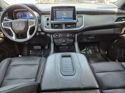 Used 2024 Chevrolet Suburban Z71 w/ Luxury Package AWD/4WD image 14