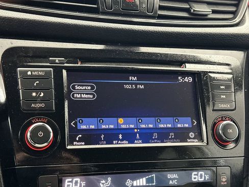 Used 2019 Nissan Rogue SV FWD image 17