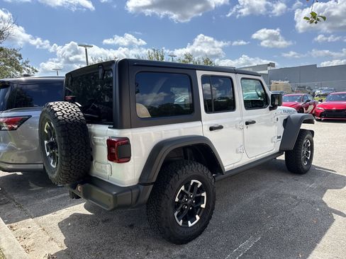 Used 2025 Jeep Wrangler Unlimited Rubicon 4xe w/ Safety Group AWD/4WD image 2