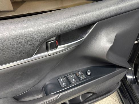 Used 2019 Toyota Camry XSE FWD image 24