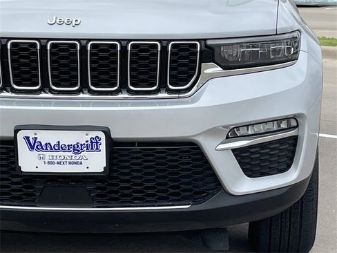 Used 2023 Jeep Grand Cherokee 4WD 4xe image 8