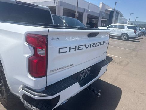 Used 2023 Chevrolet Silverado 1500 RST w/ Z71 Off-Road Package AWD/4WD image 8