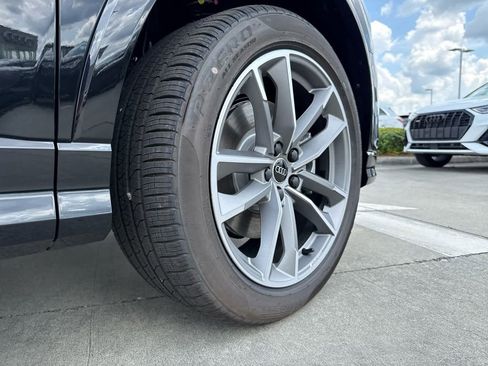 New 2025 Audi Q3 2.0T Premium image 12