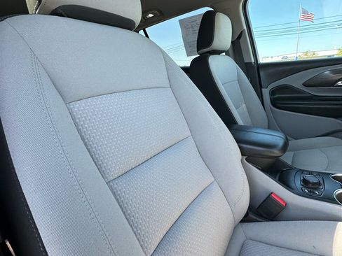 Used 2023 GMC Terrain SLE w/ Driver Convenience Package image 47