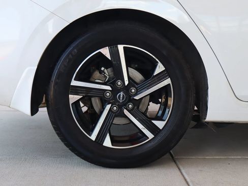 Used 2024 Nissan Sentra SV w/ All-Weather Package FWD image 11