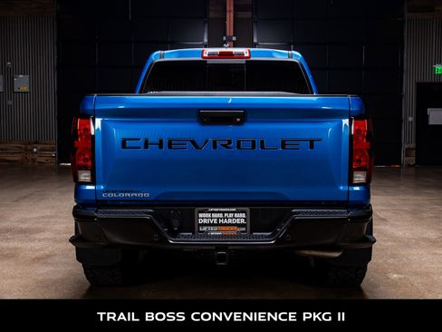 Used 2024 Chevrolet Colorado Trail Boss w/ Technology Package AWD/4WD image 8
