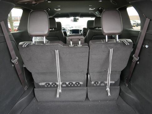 New 2026 Chrysler Pacifica Select image 11