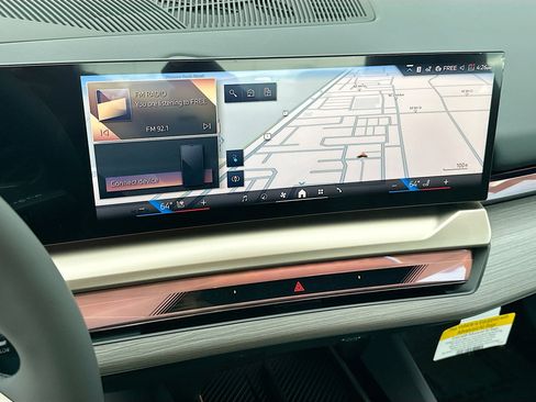 New 2026 BMW i5 eDrive40 w/ M Sport Package image 10