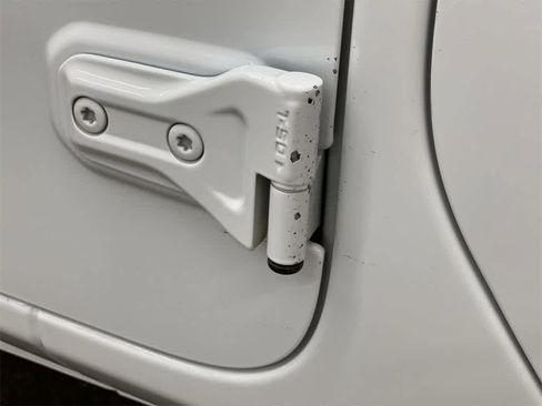 Used 2023 Jeep Gladiator Overland image 32