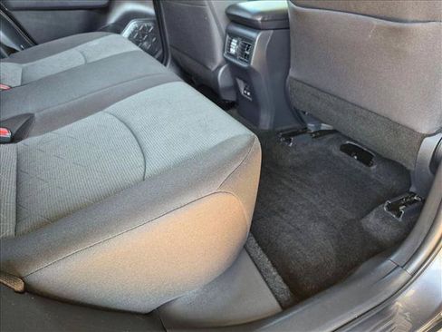 Certified 2025 Toyota RAV4 XLE AWD/4WD image 17