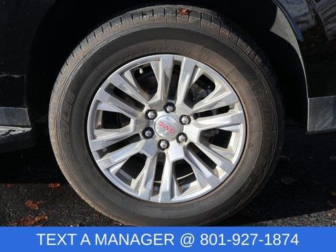 Used 2024 GMC Yukon XL Denali image 10