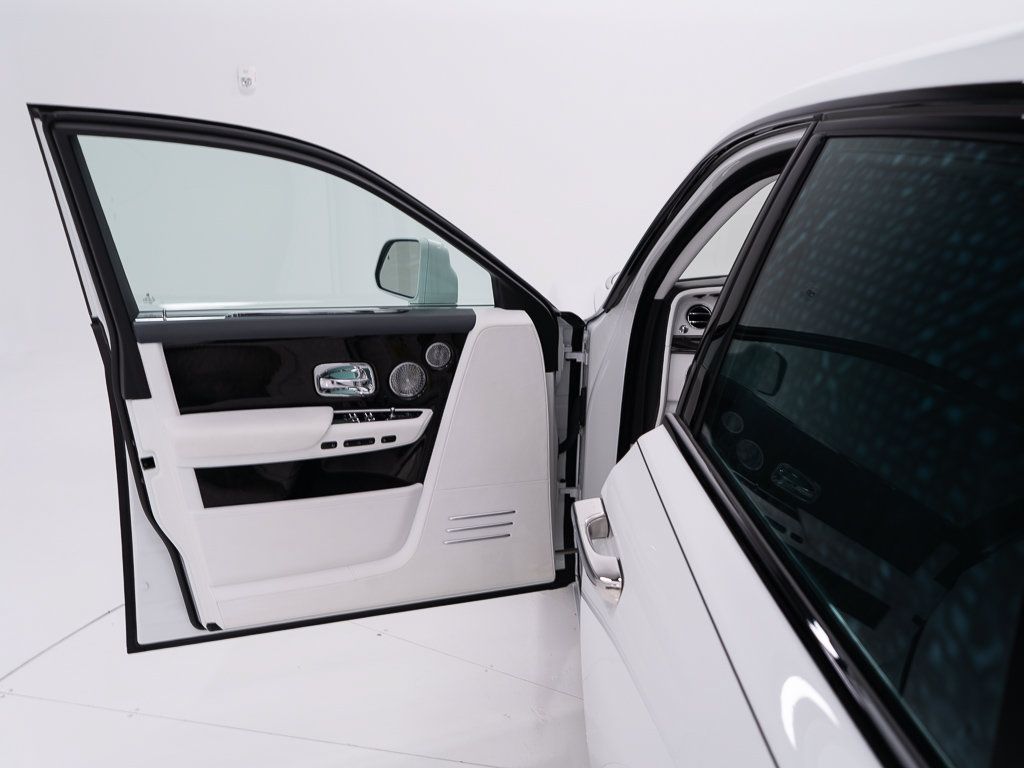 Certified 2023 Rolls-Royce Phantom Sedan RWD image 11