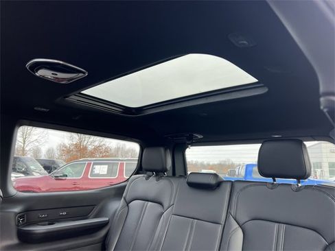 New 2026 Jeep Grand Wagoneer 4WD w/ Premium Group I image 11