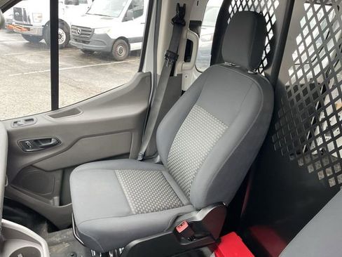 Used 2024 Ford Transit 250 Low Roof w/ Exterior Upgrade Package image 4