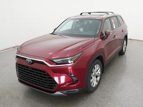 New 2026 Toyota Grand Highlander Limited image 3