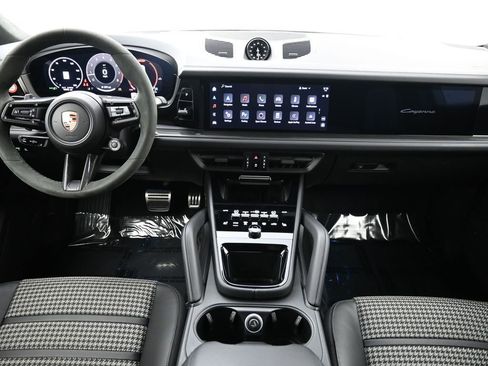 Certified 2025 Porsche Cayenne GTS image 6