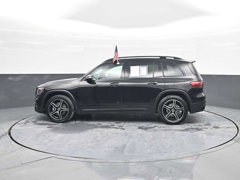 Used 2022 Mercedes-Benz GLB 250 4MATIC image 5