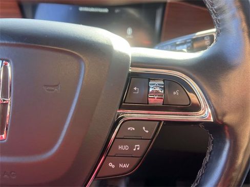 Certified 2021 Lincoln Navigator Reserve w/ Luxury Package image 24