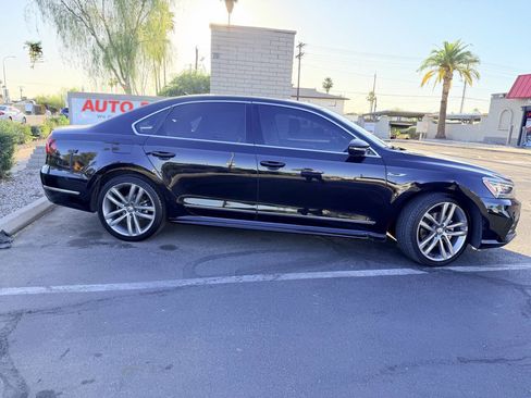 Used 2019 Volkswagen Passat 2.0T SE R-Line image 8