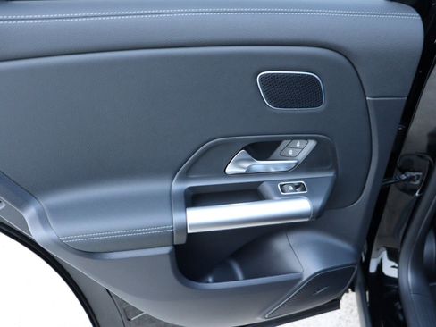 Certified 2025 Mercedes-Benz GLA 250 image 5