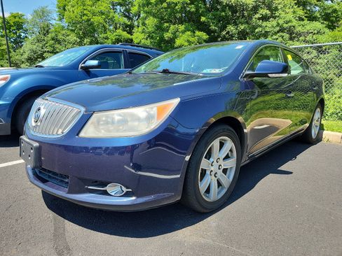 Used 2011 Buick LaCrosse CXL FWD image 3